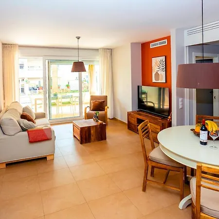 Casa Naranja Pego